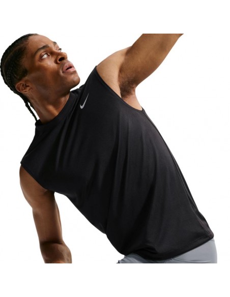 CAMISETA NIKE DRI-FIT LEGEND NEGRO DX0991-010