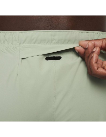 PANTALON CORTO NIKE CHALLENGER 7 VERDE DV9344-370